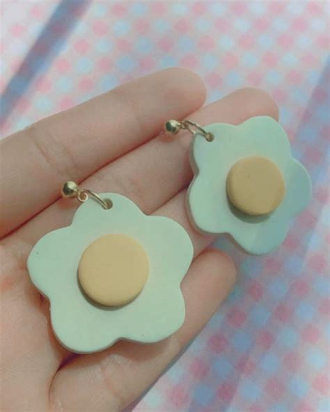 Aesthetic handmade egg flower shape polymer clay earrings | Etsy