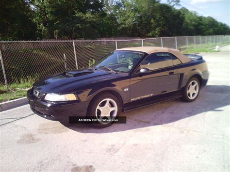 2000 Ford Mustang Gt Convertible 2 - Door 4. 6l