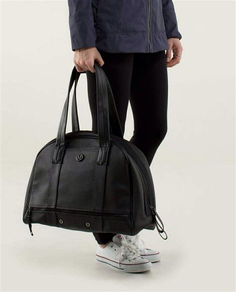 Lululemon | Lululemon gym bags, Lululemon yoga bag, Fitness fashion