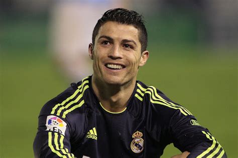 Interesting Wallpapers: Cristiano Ronaldo : Handsome Footballer Pictures for Wallpaper