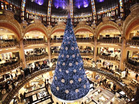 A Sparkling Christmas Tree in Paris: Our Most Repinned Item on ...