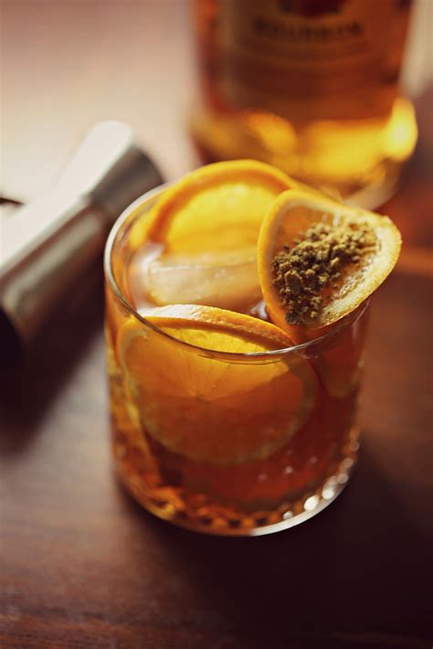 Honey Smash Bourbon Cocktail - Sweet Life