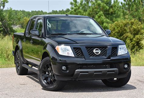 2018 Nissan Frontier SV V6 Crew Cab Midnight Edition 4×4 Review & Test ...