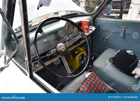 1961 Morris Minor 1000 Interior Editorial Photo - Image of painted, north: 91225531