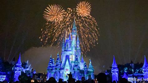 The Best Places to Watch Fireworks in Magic Kingdom - AllEars.Net