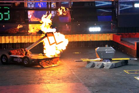 BattleBots Champions Episode 03 (Discovery) - BattleBots