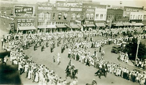 Parade, Enid, Oklahoma - The Gateway to Oklahoma History