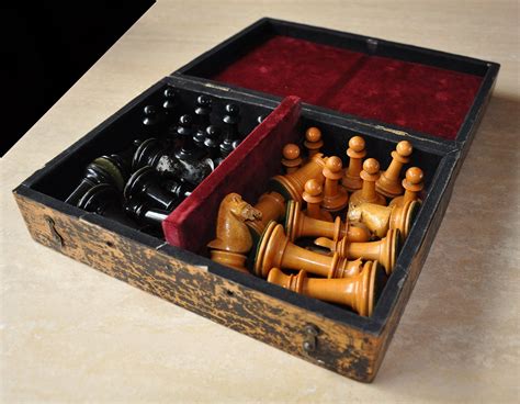 Antique Type 10 Staunton Chess Set, Library Size