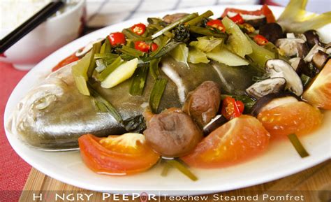 My Favourite Teochew Steamed Golden Pomfret | Hungry Peepor