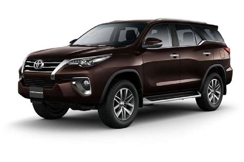 Toyota Fortuner 2024 Interior, Exterior Images - Fortuner 2024 Photo Gallery | Oto