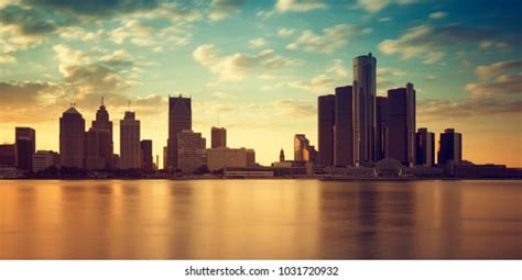 Detroit Skyline Royalty-Free Images, Stock Photos & Pictures | Shutterstock