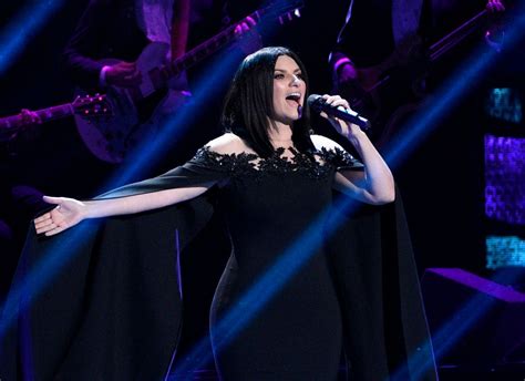 Laura Pausini is ready to sing at the Oscars