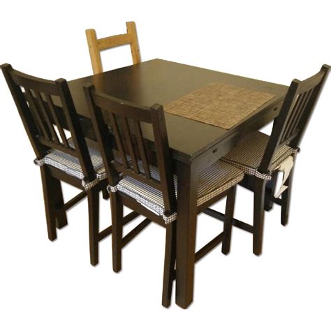 Ikea Expandable Dining Table w/ 4Chairs - AptDeco