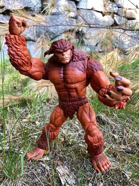 REVIEW: Deadpool Marvel Legends Sasquatch Build-A-Figure - Marvel Toy News