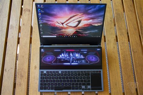 Asus ROG Zephyrus Duo 15 review: a gaming laptop that doesn’t need two ...