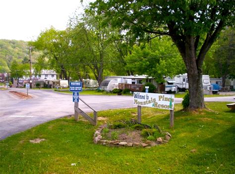 Mountain Pines RV Resort at Champion, Pennsylvania | Camping ...