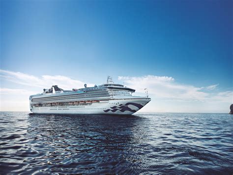 Best cruise Deals of Transatlantic Cruises 2022 - 2023