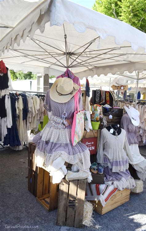 St Remy de Provence Market - Curious Provence