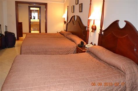 Montego Bay Forum - Riu Montego Bay Family room - Tripadvisor