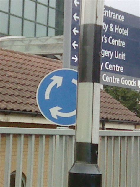 UK Mini Roundabout Sign © Gary :: Geograph Britain and Ireland