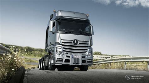 Mercedes Truck Wallpapers - Top Free Mercedes Truck Backgrounds ...