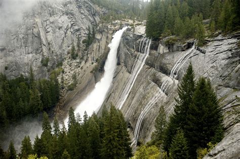 crazy little thing called blog: Yosemite NP - Nevada Fall Hike