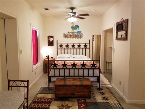 Rentals Around Bandera, Texas | A Place to Stay Reservations