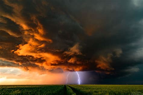 6 Years of Storm Photography Turned into a Mesmerizing Time Lapse Film