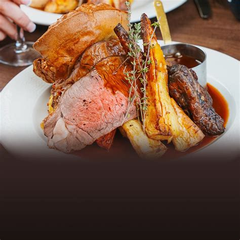 Country Pub Food in Warwick | Menus & Bookings