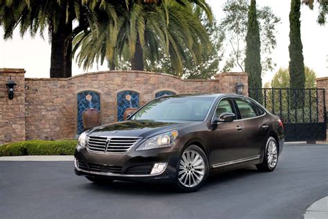 Hyundai Refines Equus for 2014 | TheDetroitBureau.com