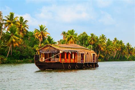 Houseboat in Alappuzha Backwaters, Kerala Stock Image - Image of ...