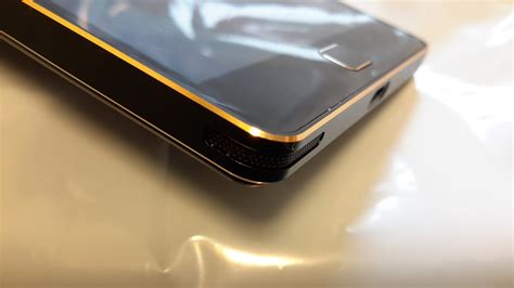 Hands-on: Pantech Vega Iron 2 - the Galaxy S5 that Samsung couldn't make