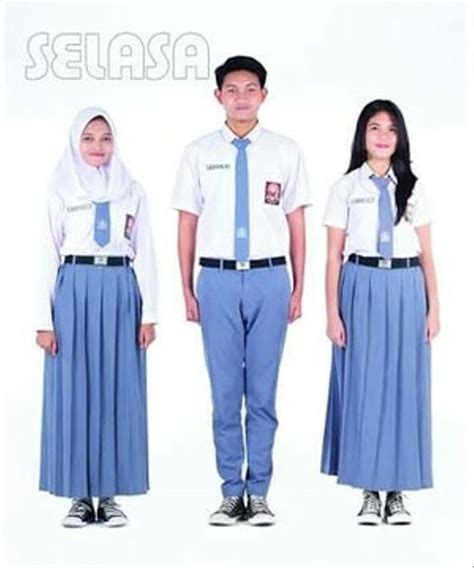 Baju Seragam Sekolah - Homecare24