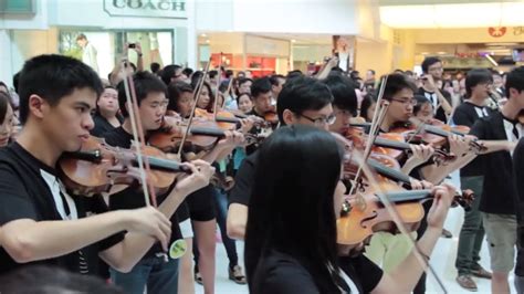 Flash Mob - Performing "Ode to Joy" in a mall (HD) 🎵💃🏽 - YouTube