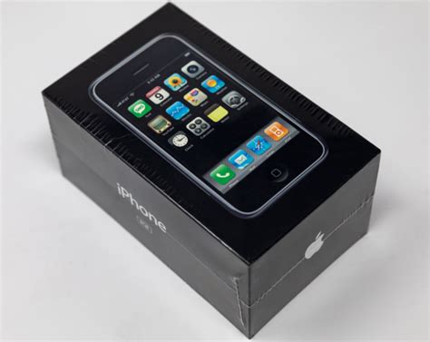 Unopened Apple iPhone from 2007 sold for 65 times its original price