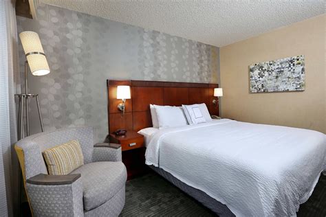 Hotels in Cherry Creek Area, Denver | Courtyard Denver Cherry Creek