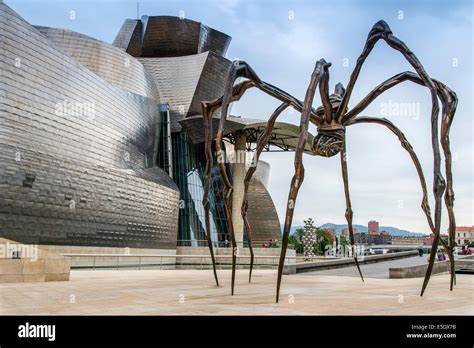 Maman spider sculpture by artist Louise Bourgeois, Guggenheim Museum, Bilbao, Basque Country ...