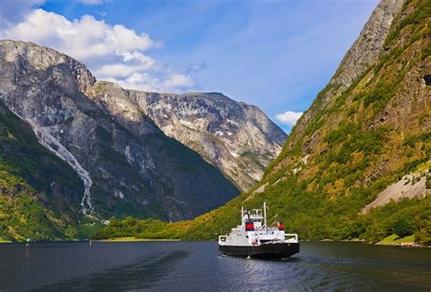 Complete Scandinavia Tour | (800) 936-2814 | Discover Scandinavia Tours