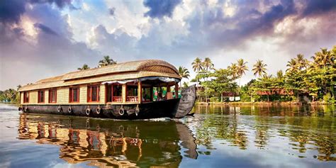 Best Places to Visit in Alleppey (Alappuzha) - Kerala Tourism