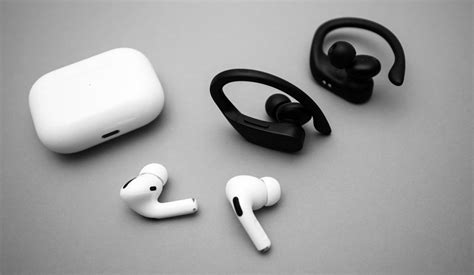 The 7 Loudest Wireless Earbuds (That Money Can Buy)