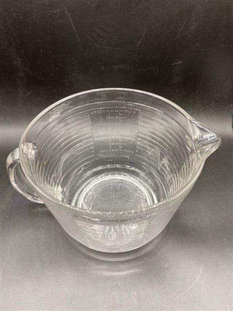 Libbey Glass Ribbed 2 Quart Measuring Cup YD#011-1120-00386 ...