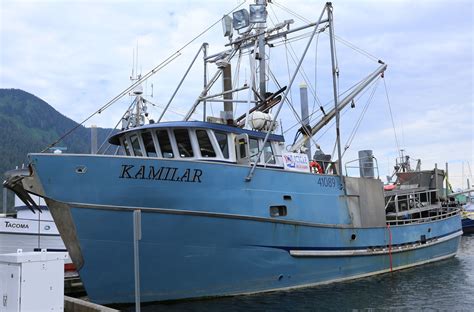 A Peek at Commercial Dungeness Crabbing — Alaska Floats My Boat