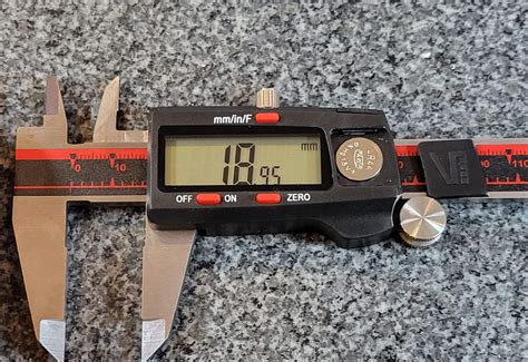 A Beginner's Guide to Calipers - Dial and Digital - Machinist Guides