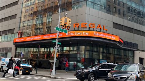 Regal Union Square theater reaches deal to stay open | Crain's New York Business