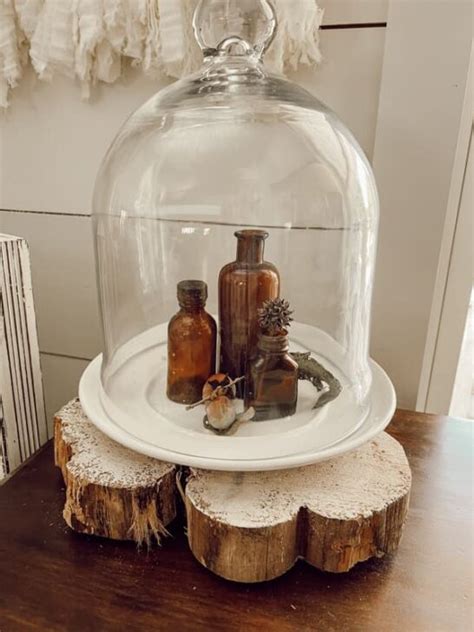 15 Antique Rustic Fall Decor Ideas with Amber Glass Bottles