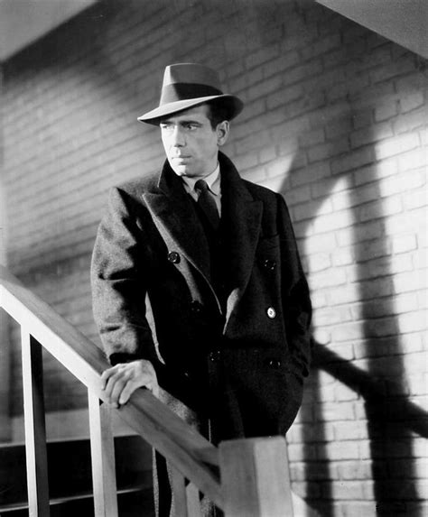 Humphrey Bogart as detective Sam Spade in The Maltese Falcon (John ...