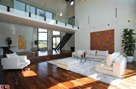 Inside 4 Los Angeles Homes for Jay-Z and Beyoncé