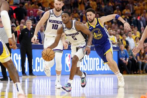 Kings make series-altering adjustment, blast Warriors to set up Game 7 - The Athletic