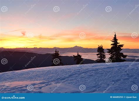 Mt. Seymour First Pump Peak Winter Sunrise, Vancouve Stock Image - Image of light, canada: 66685255