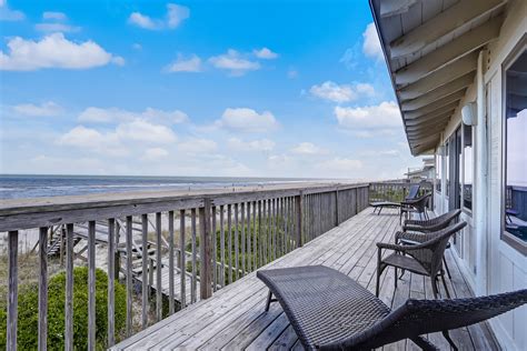 Oceanfront Pet Friendly Unit - Home Rental in Fernandina Beach